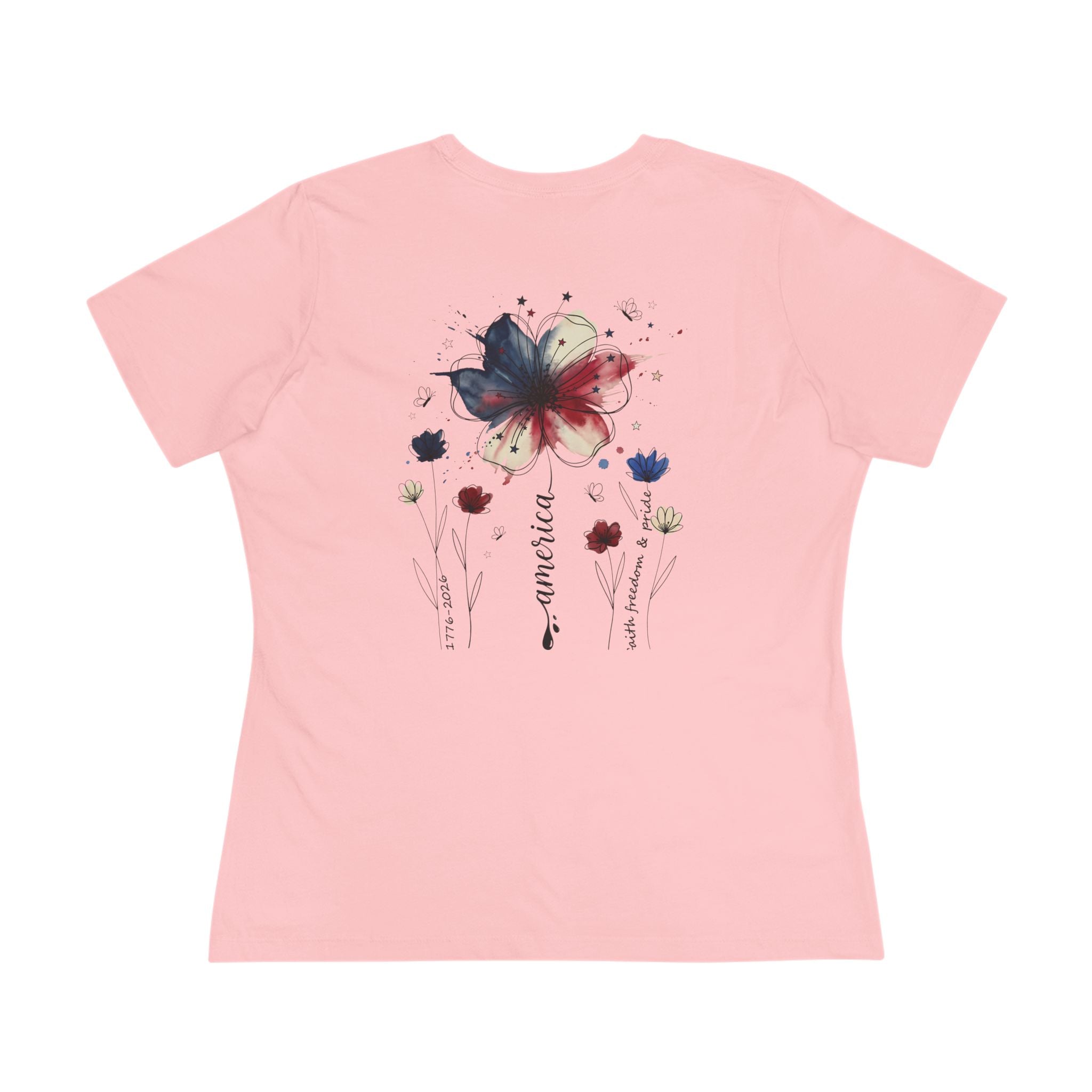 Size and fit guide for the women's relaxed patriotic floral tee, sizes S to 3XL